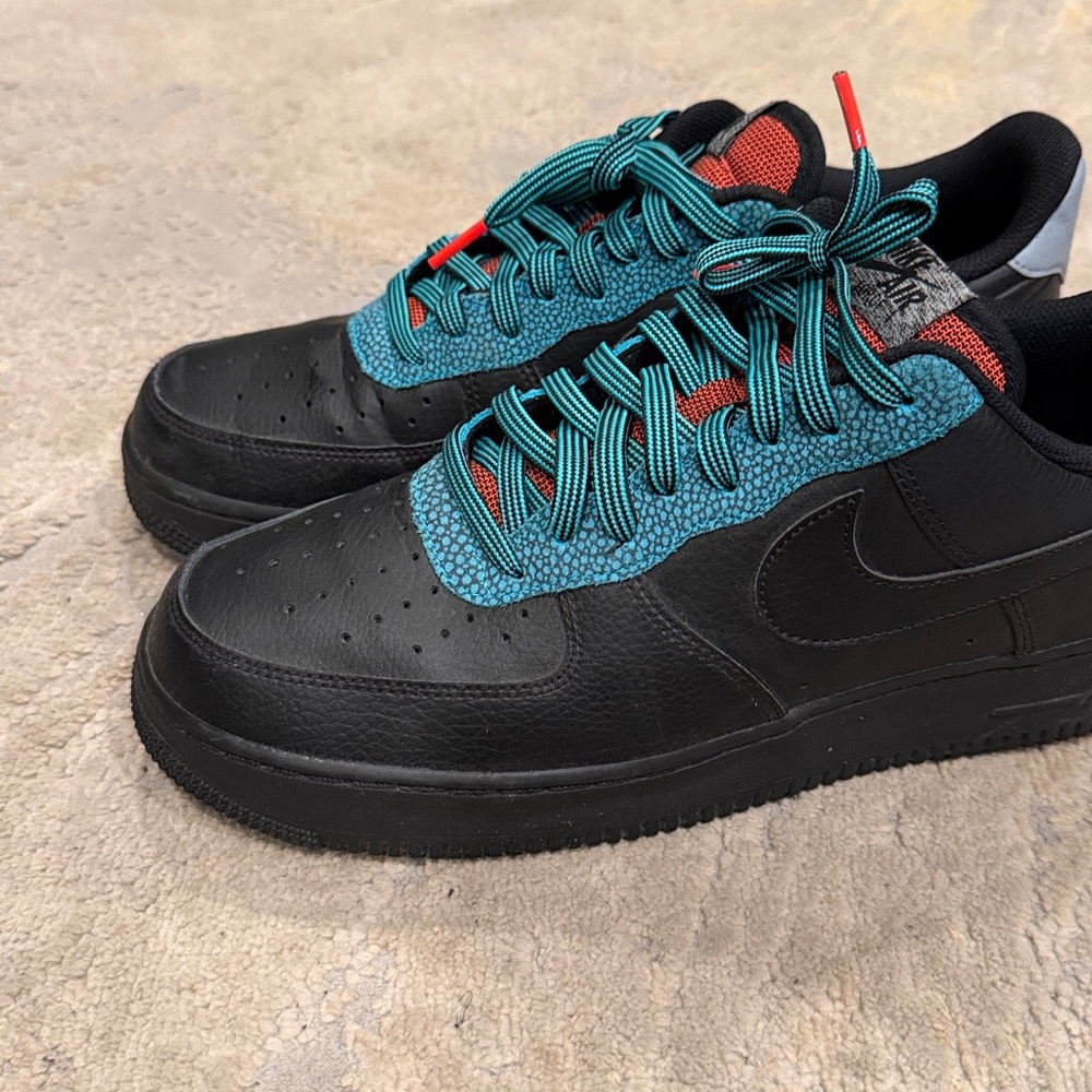 Size 11- Nike Air Force 1 '07 LV8 4 Black Obsidian Mist in EUC no box - Picture 3 of 10